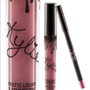 Kylie Jenner Lip Kit “Posie K”
